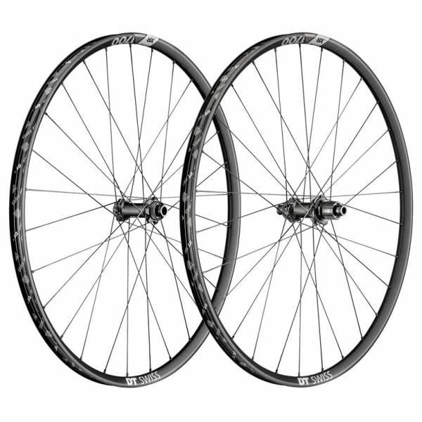 Paire De Roues DT SWISS XR 1700 SPLINE 25 Mm 29” Axe Av. 15×110 Mm – Ar. 12×148 Mm Boost Centerlock 1 Paire De Roues DT SWISS XR 1700 SPLINE 25 Mm 29” Axe Av. 15×110 Mm – Ar. 12×148 Mm Boost Centerlock